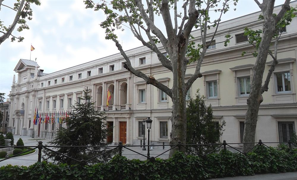 Fachada del Palacio del Senado, en Madrid.